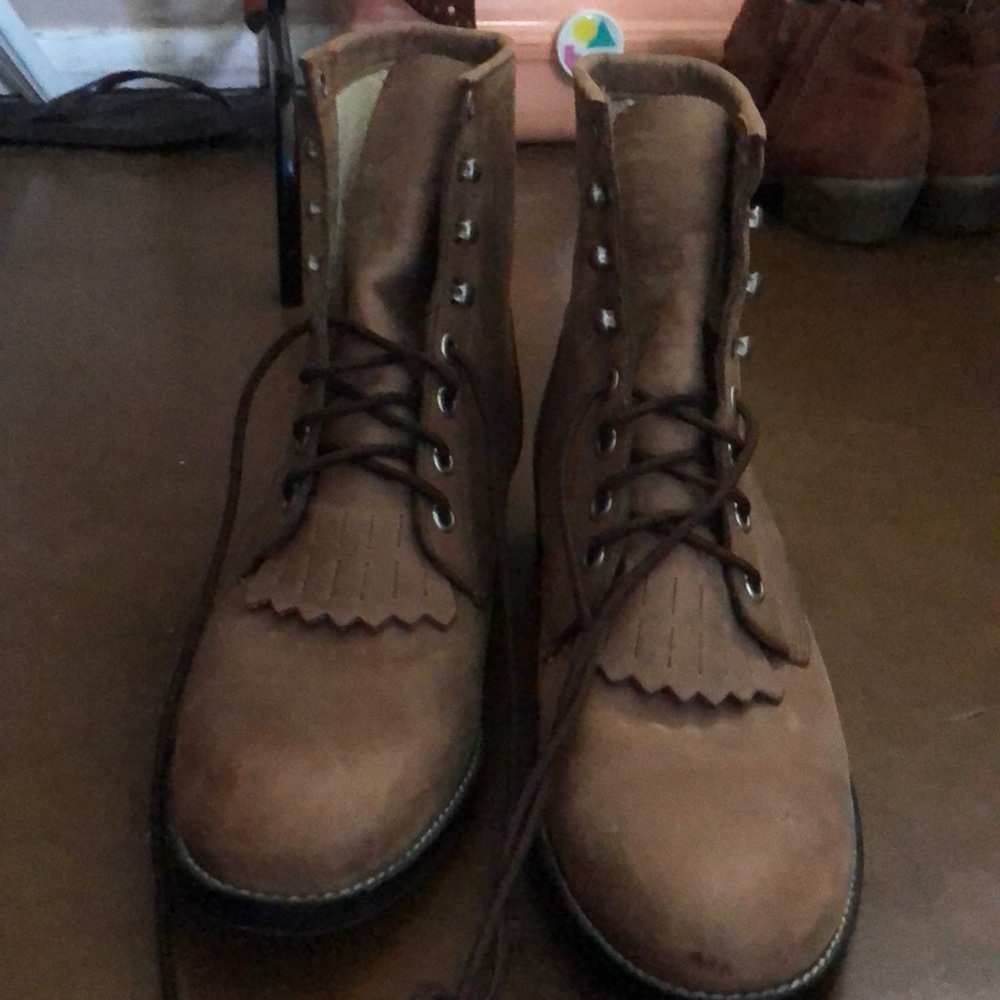 Brown Justin lace up boots